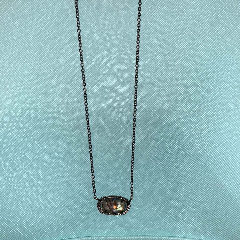 Kendra Scott Necklace